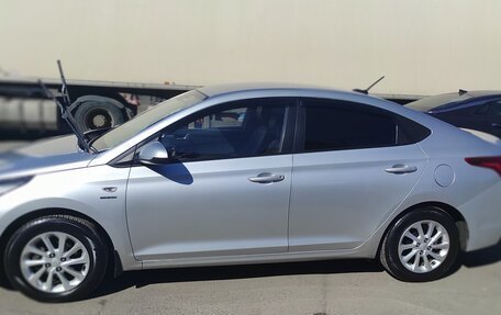 Hyundai Solaris II рестайлинг, 2019 год, 1 180 000 рублей, 12 фотография