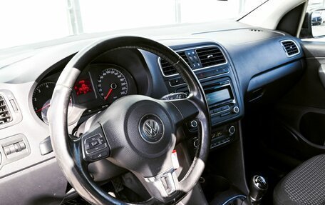 Volkswagen Polo VI (EU Market), 2012 год, 549 000 рублей, 14 фотография