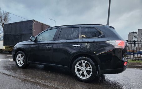 Mitsubishi Outlander III рестайлинг 3, 2013 год, 1 250 000 рублей, 4 фотография