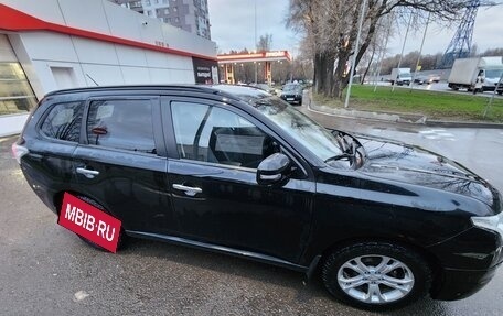 Mitsubishi Outlander III рестайлинг 3, 2013 год, 1 250 000 рублей, 6 фотография