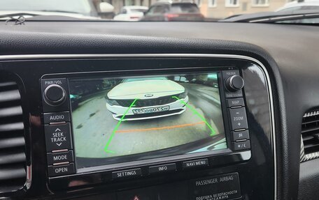 Mitsubishi Outlander III рестайлинг 3, 2013 год, 1 250 000 рублей, 13 фотография