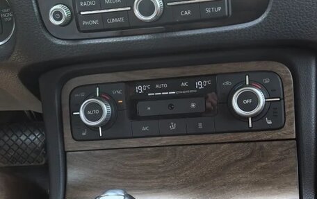 Volkswagen Touareg III, 2016 год, 2 750 000 рублей, 8 фотография