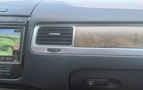 Volkswagen Touareg III, 2016 год, 2 750 000 рублей, 9 фотография