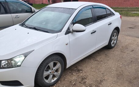 Chevrolet Cruze II, 2011 год, 690 000 рублей, 10 фотография