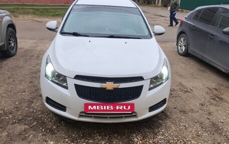 Chevrolet Cruze II, 2011 год, 690 000 рублей, 4 фотография