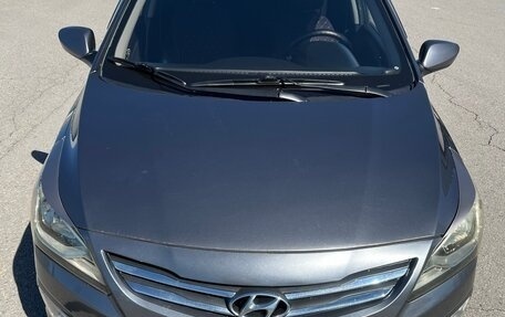 Hyundai Solaris II рестайлинг, 2016 год, 1 100 000 рублей, 2 фотография