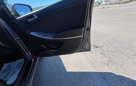 Hyundai Solaris II рестайлинг, 2016 год, 1 100 000 рублей, 16 фотография