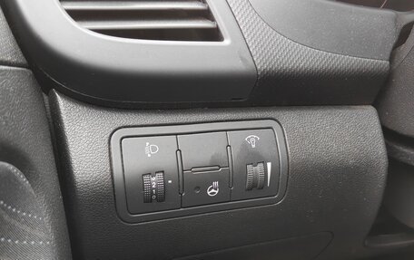 Hyundai Solaris II рестайлинг, 2016 год, 1 199 999 рублей, 16 фотография