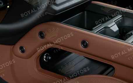 Land Rover Defender II, 2025 год, 29 000 000 рублей, 12 фотография