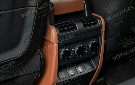 Land Rover Defender II, 2025 год, 29 000 000 рублей, 23 фотография