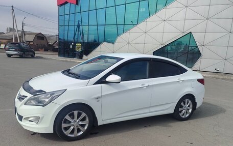 Hyundai Solaris II рестайлинг, 2014 год, 1 150 000 рублей, 1 фотография