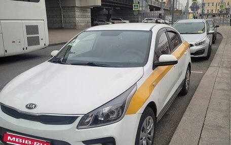 KIA Rio IV, 2018 год, 850 000 рублей, 2 фотография