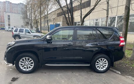 Toyota Land Cruiser Prado 150 рестайлинг 2, 2015 год, 3 600 000 рублей, 3 фотография
