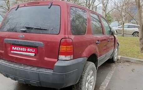 Ford Escape II, 2005 год, 200 000 рублей, 3 фотография