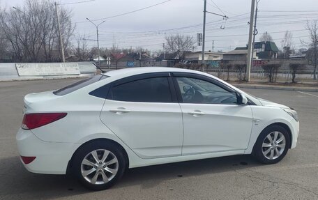 Hyundai Solaris II рестайлинг, 2014 год, 1 150 000 рублей, 3 фотография