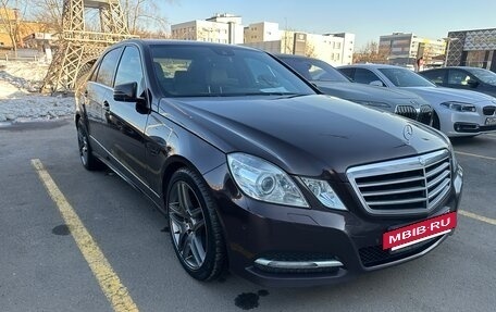 Mercedes-Benz E-Класс, 2012 год, 2 280 000 рублей, 4 фотография