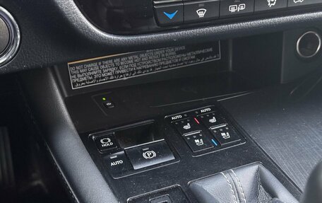 Lexus RX IV рестайлинг, 2018 год, 4 100 000 рублей, 19 фотография