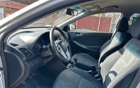 Hyundai Solaris II рестайлинг, 2014 год, 890 000 рублей, 10 фотография