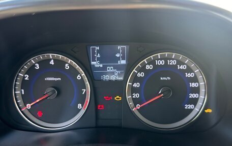 Hyundai Solaris II рестайлинг, 2014 год, 890 000 рублей, 16 фотография