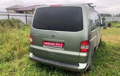 Volkswagen Multivan T5, 2004 год, 1 200 000 рублей, 3 фотография