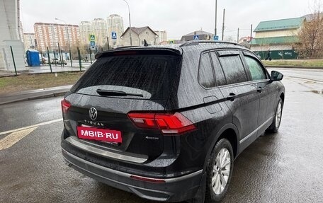 Volkswagen Tiguan II, 2021 год, 2 900 000 рублей, 7 фотография