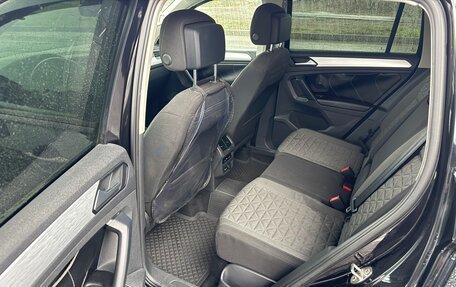 Volkswagen Tiguan II, 2021 год, 2 900 000 рублей, 10 фотография