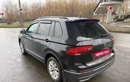 Volkswagen Tiguan II, 2021 год, 2 900 000 рублей, 5 фотография