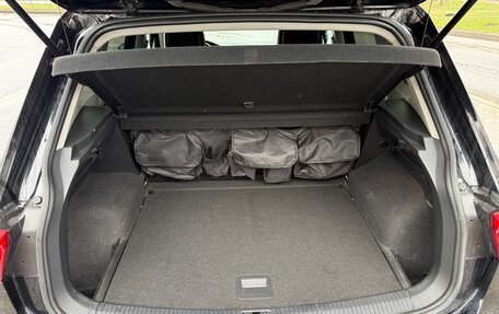 Volkswagen Tiguan II, 2021 год, 2 900 000 рублей, 17 фотография