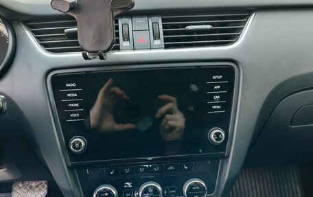 Skoda Octavia, 2018 год, 1 830 000 рублей, 8 фотография