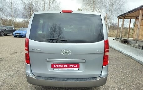 Hyundai H-1 II рестайлинг, 2012 год, 1 990 000 рублей, 5 фотография