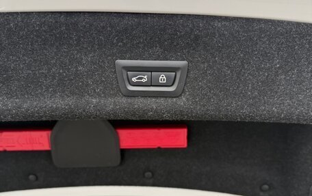 BMW 3 серия, 2019 год, 4 350 000 рублей, 11 фотография