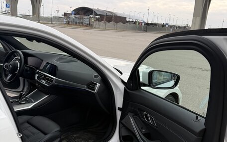 BMW 3 серия, 2019 год, 4 350 000 рублей, 18 фотография