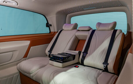 Mercedes-Benz Vito, 2024 год, 9 900 000 рублей, 25 фотография