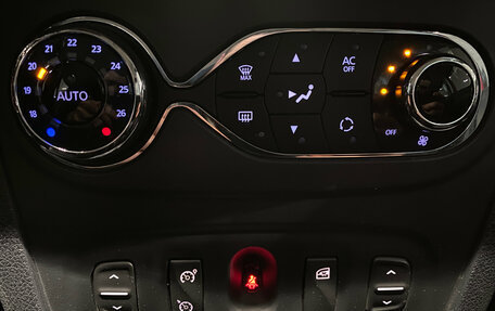 Renault Sandero II рестайлинг, 2014 год, 850 000 рублей, 16 фотография