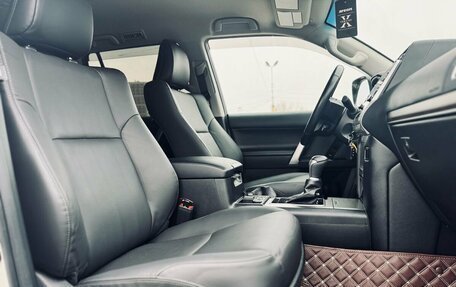 Toyota Land Cruiser Prado 150 рестайлинг 2, 2022 год, 6 149 000 рублей, 12 фотография