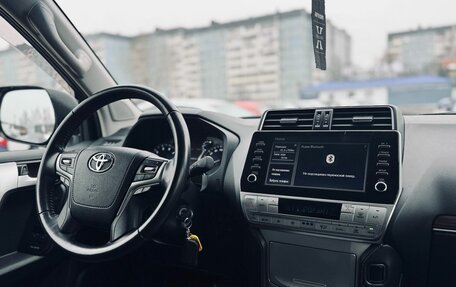 Toyota Land Cruiser Prado 150 рестайлинг 2, 2022 год, 6 149 000 рублей, 15 фотография