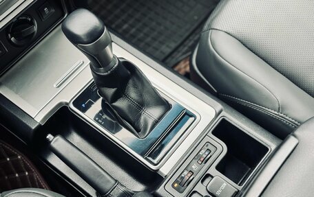 Toyota Land Cruiser Prado 150 рестайлинг 2, 2022 год, 6 149 000 рублей, 22 фотография