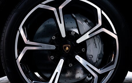 Lamborghini Urus I, 2024 год, 35 000 000 рублей, 8 фотография