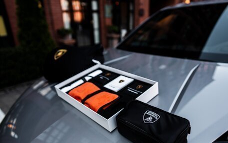 Lamborghini Urus I, 2024 год, 35 000 000 рублей, 16 фотография