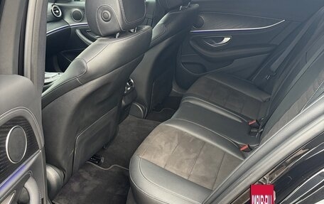 Mercedes-Benz E-Класс, 2020 год, 4 500 000 рублей, 14 фотография