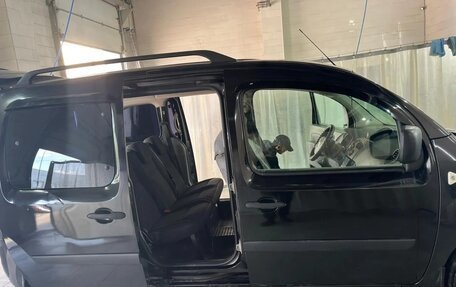 Renault Kangoo II рестайлинг, 2010 год, 720 000 рублей, 6 фотография