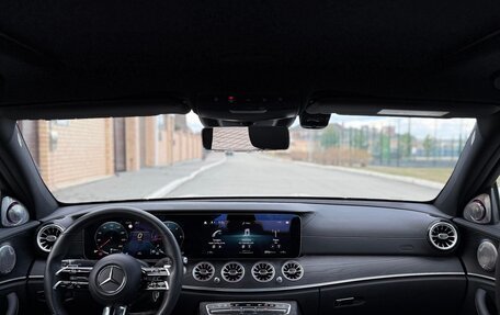 Mercedes-Benz E-Класс, 2020 год, 5 120 000 рублей, 28 фотография