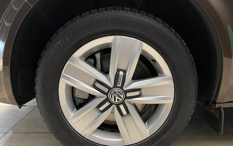 Volkswagen Multivan T6 рестайлинг, 2016 год, 3 800 000 рублей, 22 фотография