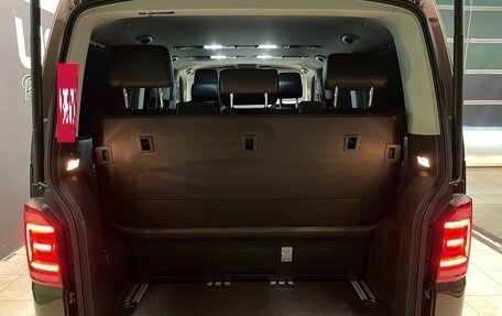 Volkswagen Multivan T6 рестайлинг, 2016 год, 3 800 000 рублей, 21 фотография