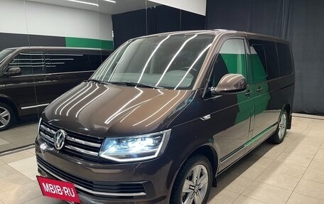 Volkswagen Multivan T6 рестайлинг, 2016 год, 3 800 000 рублей, 3 фотография
