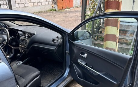 KIA Rio III рестайлинг, 2013 год, 623 000 рублей, 2 фотография