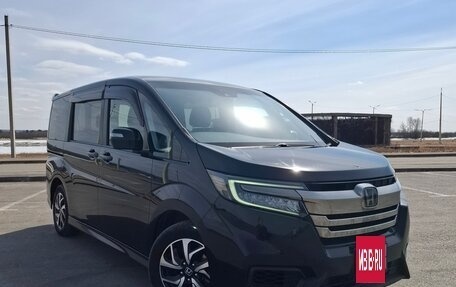 Honda Stepwgn IV, 2020 год, 2 570 000 рублей, 4 фотография