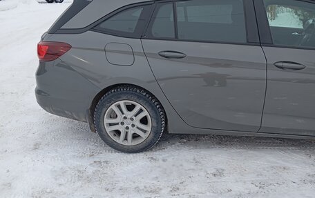 Opel Astra K, 2018 год, 1 200 000 рублей, 5 фотография