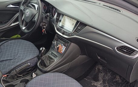 Opel Astra K, 2018 год, 1 200 000 рублей, 7 фотография