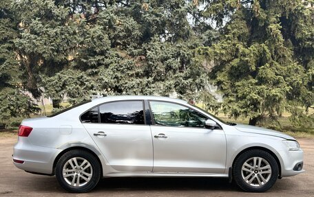 Volkswagen Jetta VI, 2011 год, 600 000 рублей, 2 фотография